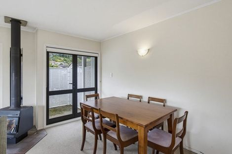 Photo of property in 15a Te Maku Grove, Waikanae, 5036