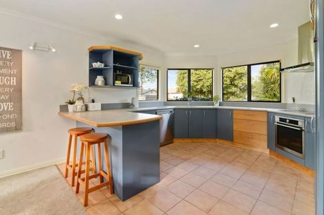 Photo of property in 1 Hoyte Place, Pukehangi, Rotorua, 3015