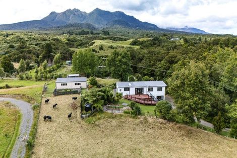 Photo of property in 787 Dover Road, Okato, New Plymouth, 4374