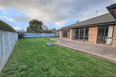 Photo of property in 44 Wiltshire Drive, Huntington, Hamilton, 3210