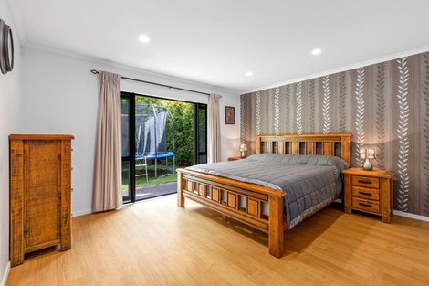 Photo of property in 42 Kristin Lane, Albany, Auckland, 0632