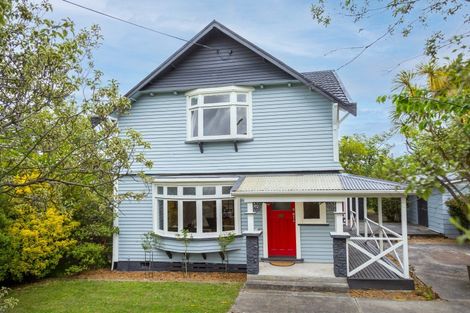 Photo of property in 98 Brandon Street, Featherston, 5710