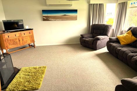 Photo of property in 61 Rhodes Street, Waimate, 7924