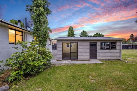 Photo of property in 6 Hobbs Street, Hororata, 7572