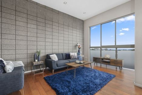 Photo of property in Wilk Heights, 2/8 Wilk Lane, Browns Bay, Auckland, 0630