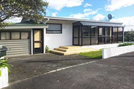 Photo of property in 10 Stuart Place, Blagdon, New Plymouth, 4310