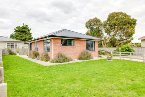 Photo of property in 24 Pitt Street, Pahiatua, 4910