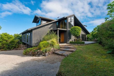 Photo of property in 8 Whakamoenga Point, Acacia Bay, Taupo, 3385
