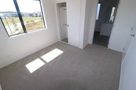 Photo of property in 4 Autumn Blaze Street, Hobsonville, Auckland, 0616