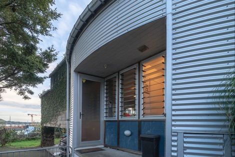 Photo of property in 41a Quadrant Road, Onehunga, Auckland, 1061