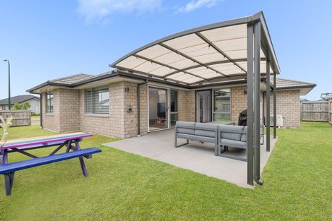 Photo of property in 9 Colpoma Close, Papamoa Beach, Papamoa, 3118
