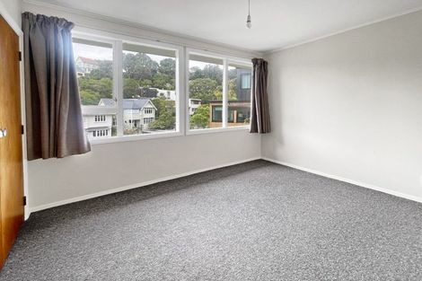 Photo of property in 32 Ngaio Road, Kelburn, Wellington, 6012