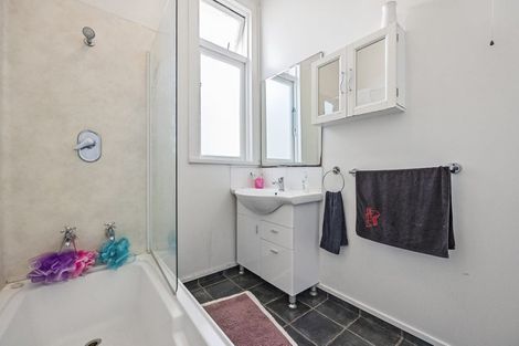 Photo of property in 61 Kirkcaldy Street, South Dunedin, Dunedin, 9012