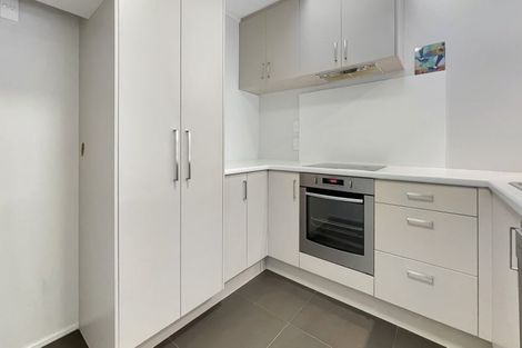 Photo of property in 3/8 Park Hill Road, Birkenhead, Auckland, 0626