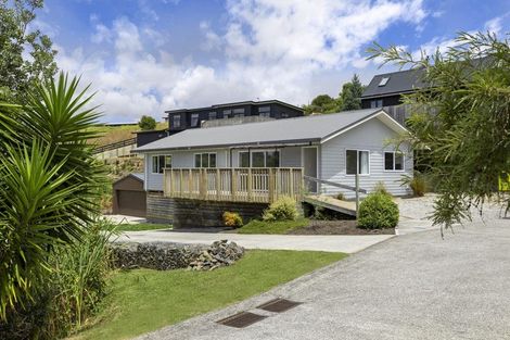 Photo of property in 22a Simon Road, Raglan, 3225