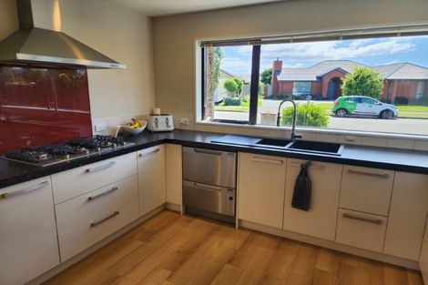 Photo of property in 9 Burbank Drive, Aidanfield, Christchurch, 8025