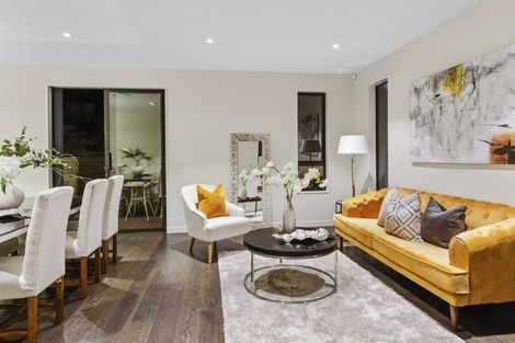 Photo of property in 32 Bounty Road, Long Bay, Auckland, 0630