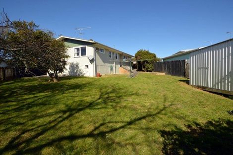 Photo of property in 30 Kirby Street, Glendene, Auckland, 0602