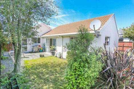 Photo of property in 4/2 Broadbent Street, Riccarton, Christchurch, 8041