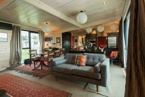 Photo of property in 27 Bell Street, Otane, 4202