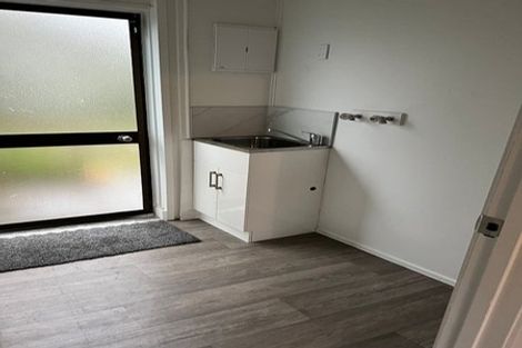 Photo of property in 15 Oreil Avenue, West Harbour, Auckland, 0618