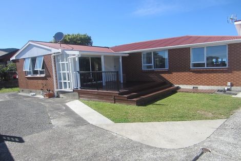 Photo of property in 44a Beauchamp Street, Tawa, Wellington, 5028