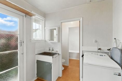 Photo of property in 70 Daniels Road, Redwood, Christchurch, 8051