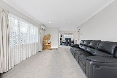 Photo of property in 60 Millen Avenue, Pakuranga, Auckland, 2010