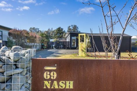 Photo of property in 69 Nash Parade, Foxton Beach, Foxton, 4815