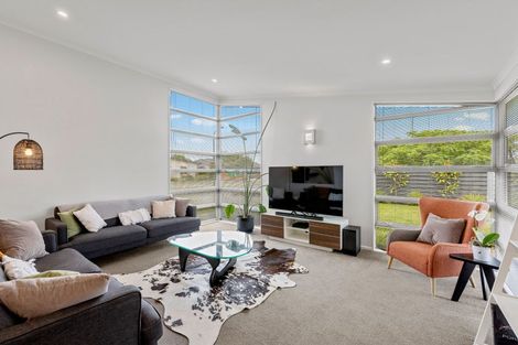 Photo of property in 17 Bottle Lake Drive, Parklands, Christchurch, 8083