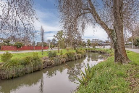 Photo of property in 231 Fifield Terrace, Opawa, Christchurch, 8023