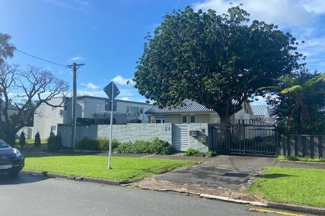 Photo of property in 1/19 Saltburn Road, Milford, Auckland, 0620