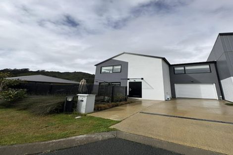 Photo of property in 7 Desert Gold Lane, Wallaceville, Upper Hutt, 5018