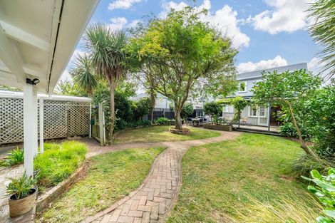 Photo of property in 53 Kensington Avenue, Petone, Lower Hutt, 5012