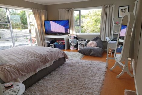 Photo of property in 12 Herewini Street, Titahi Bay, Porirua, 5022