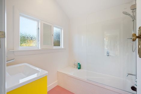 Photo of property in 83 Hackthorne Road, Cashmere, Christchurch, 8022