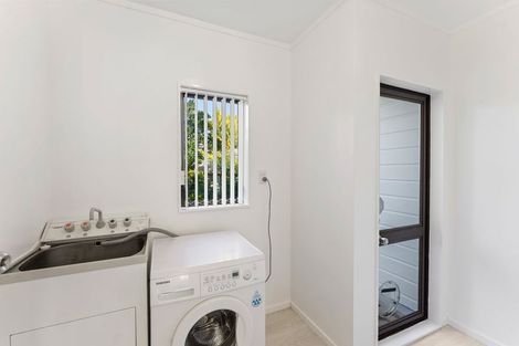Photo of property in 23 Reeves Street, Waikanae Beach, Waikanae, 5036
