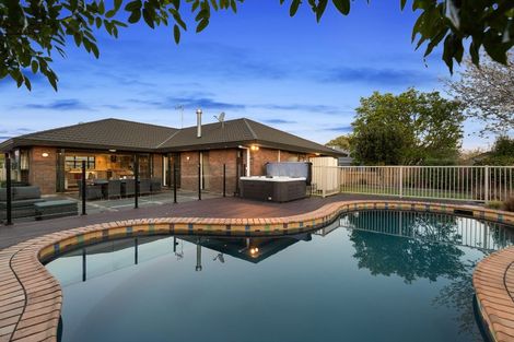 Photo of property in 4 Farnah Green, Flagstaff, Hamilton, 3210
