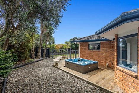 Photo of property in 5 Zarling Lane, Coastlands, Whakatane, 3120