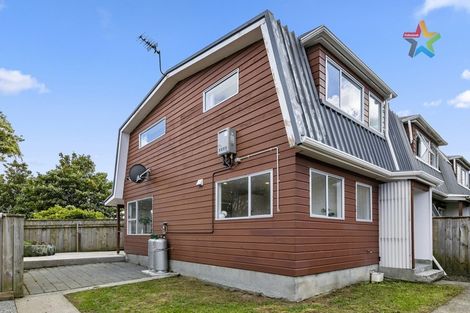 Photo of property in 8d Montgomery Crescent, Clouston Park, Upper Hutt, 5018