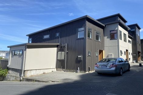 Photo of property in 155 Grant Road, Thorndon, Wellington, 6011