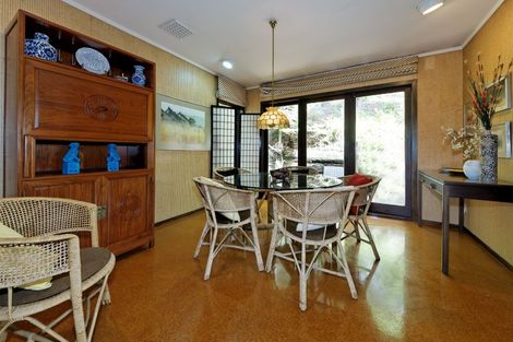 Photo of property in 11 Paturoa Road, Titirangi, Auckland, 0604