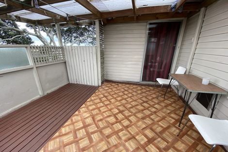 Photo of property in 2/1 Bruce Road, Glenfield, Auckland, 0629