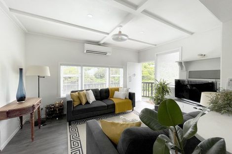 Photo of property in 77b Airlie Road, Plimmerton, Porirua, 5026