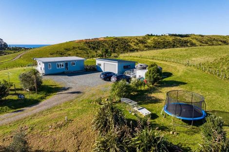 Photo of property in 1645 Matapouri Road, Matapouri, Whangarei, 0173