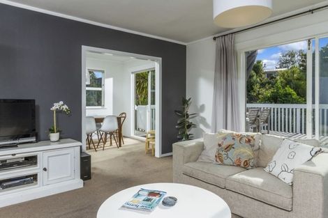 Photo of property in 25 Regent Street, Devonport, Auckland, 0624