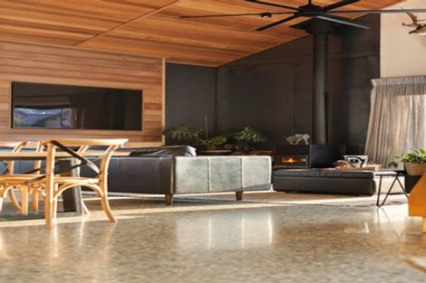 Photo of property in 2 Brodie Avenue, Arrowtown, 9302