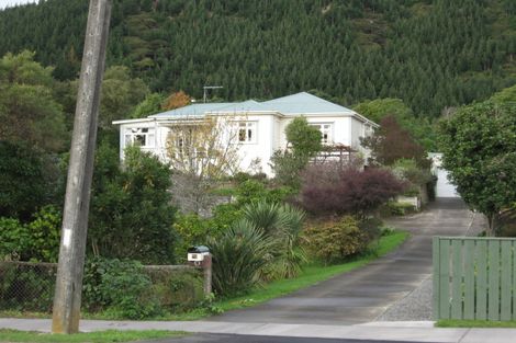 Photo of property in 70 Hinemoa Street, Paraparaumu, 5032