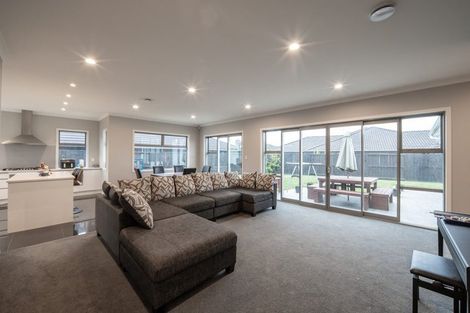 Photo of property in 11 Miranda Place, Flagstaff, Hamilton, 3210