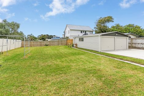 Photo of property in 84 Wharf Road, Clarks Beach, Pukekohe, 2679